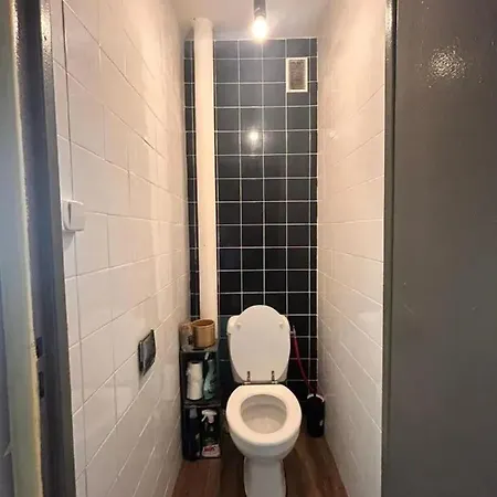 A Avec Balcon Et Climatisation 47 M² * Nîmes