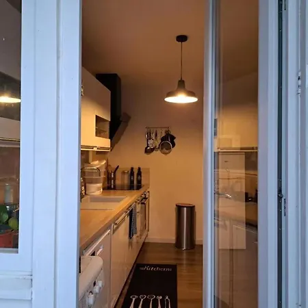 A Avec Balcon Et Climatisation 47 M² Apartmán *