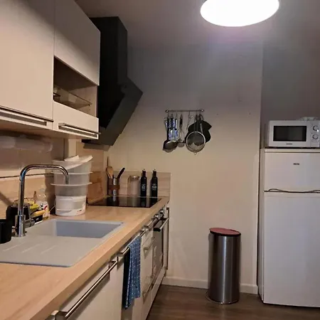 A Avec Balcon Et Climatisation 47 M² Apartmán Nîmes