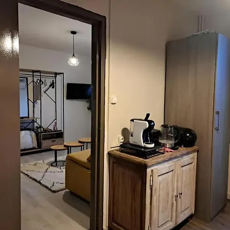 A Avec Balcon Et Climatisation 47 M² Apartmán Nîmes